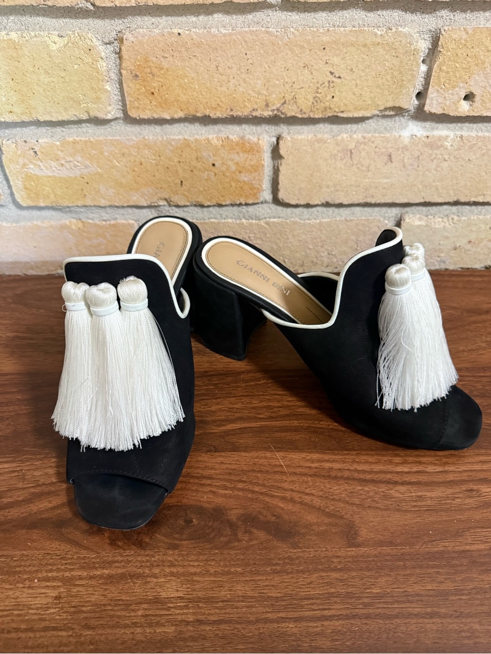 GB Moneekas Black & White Tassel Open Toe Mule Heels, 6.5